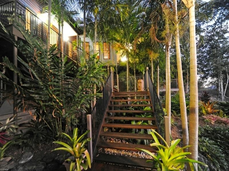 155 Kookaburra Drive, Cannonvale QLD 4802