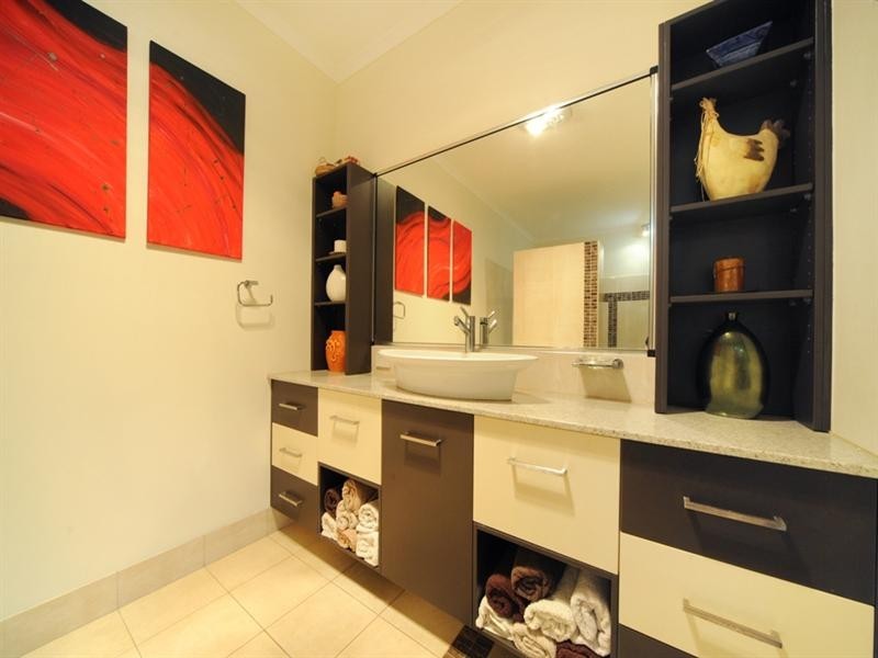 155 Kookaburra Drive, Cannonvale QLD 4802