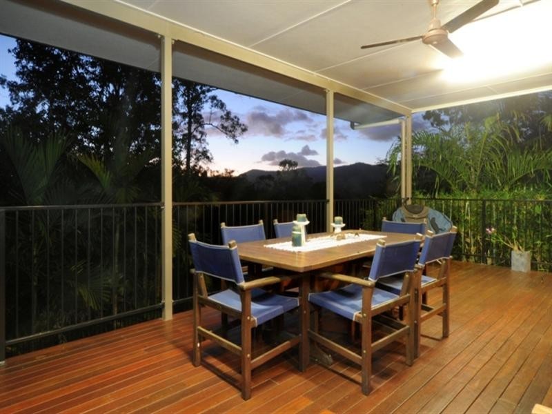 155 Kookaburra Drive, Cannonvale QLD 4802