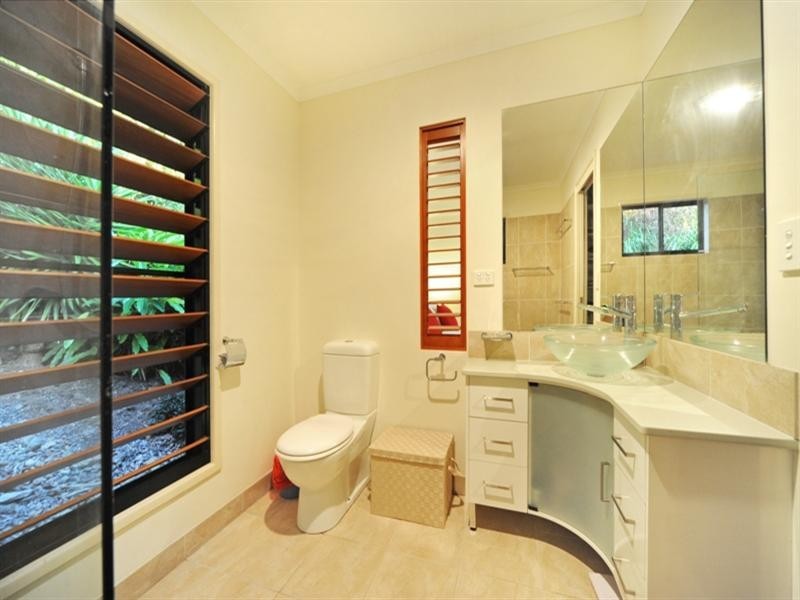 155 Kookaburra Drive, Cannonvale QLD 4802
