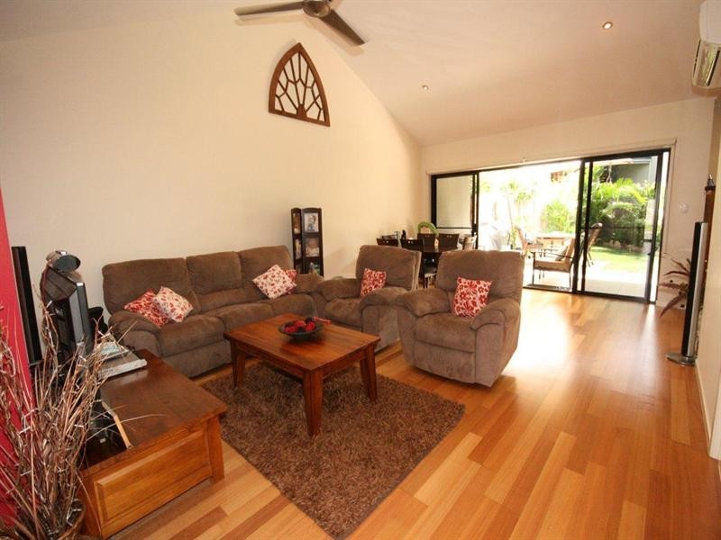 32/25 Abell Road, Cannonvale QLD 4802