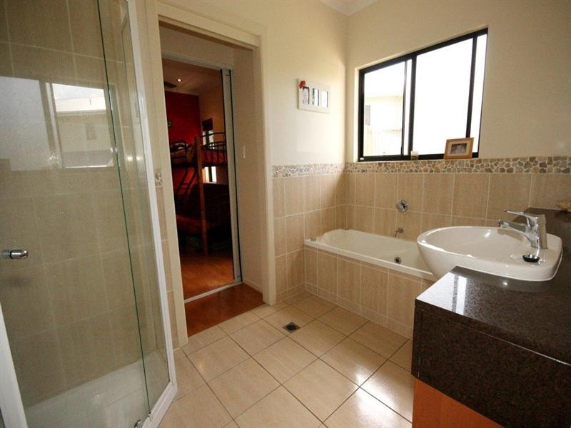 32/25 Abell Road, Cannonvale QLD 4802