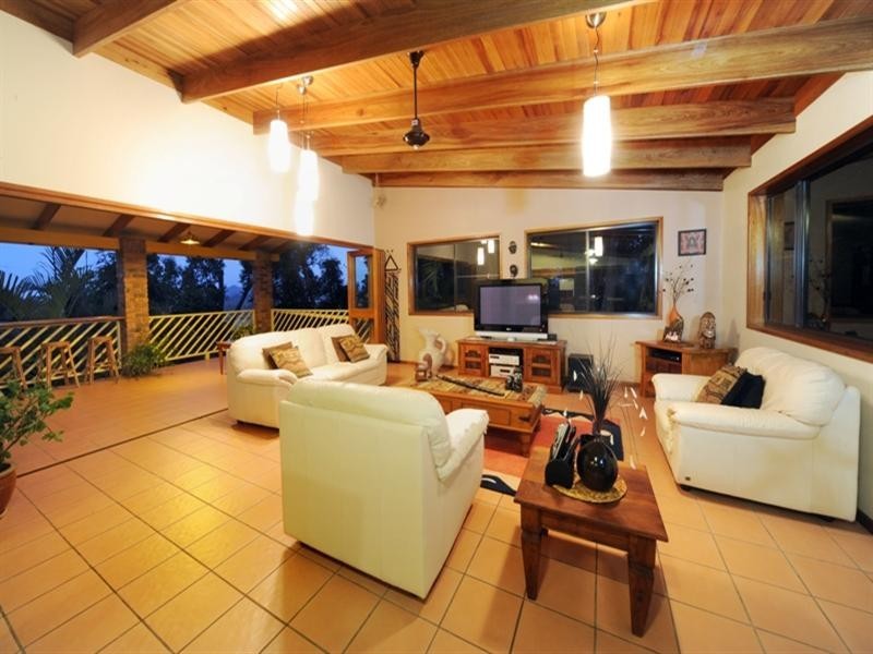 82 Staniland Drive, Strathdickie QLD 4800