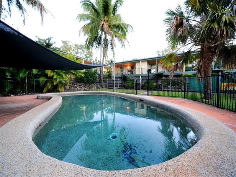 18/6 St Martins Lane, Cannonvale QLD 4802