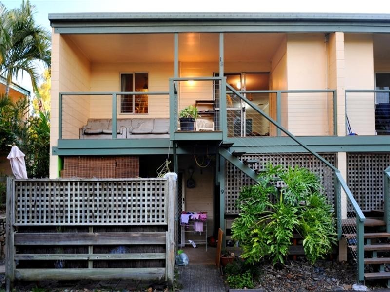 18/6 St Martins Lane, Cannonvale QLD 4802