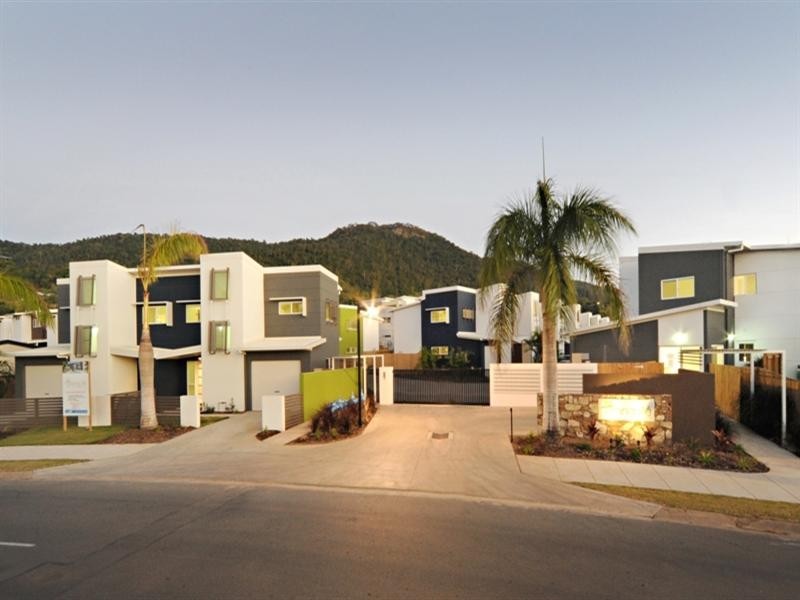87/65 Manooka Drive, Cannonvale QLD 4802