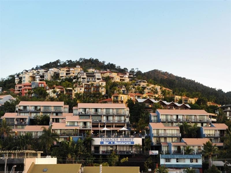 5 Golden Orchid Drive, Airlie Beach QLD 4802