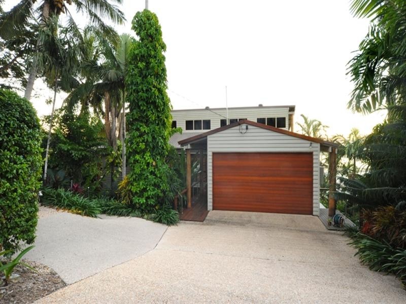 7 Warrain Street, Shute Harbour QLD 4802