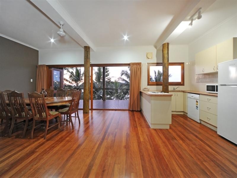 7 Warrain Street, Shute Harbour QLD 4802