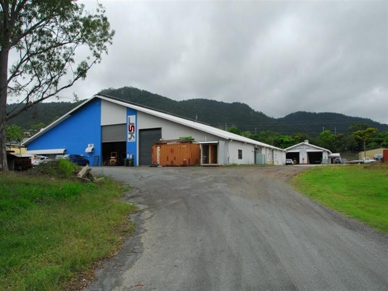 11 Garema Street, Cannonvale QLD 4802