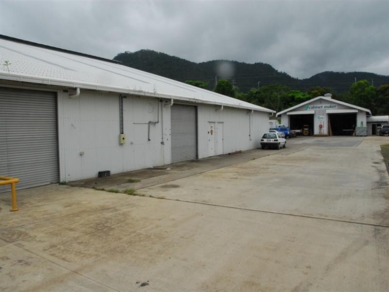 11 Garema Street, Cannonvale QLD 4802