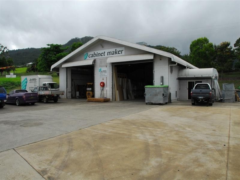 11 Garema Street, Cannonvale QLD 4802