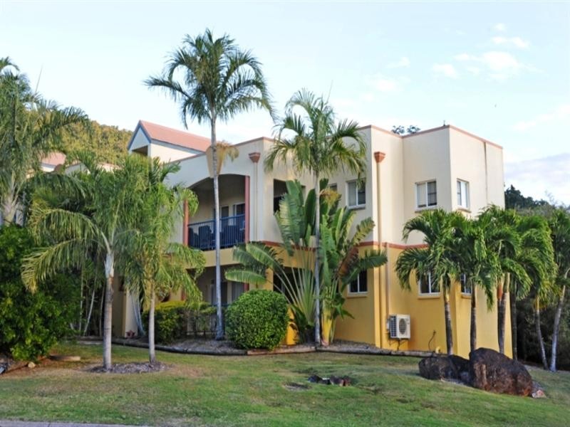 15/20 Island Drive, Cannonvale QLD 4802