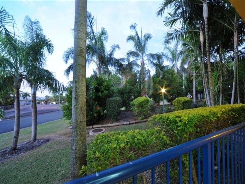 15/20 Island Drive, Cannonvale QLD 4802