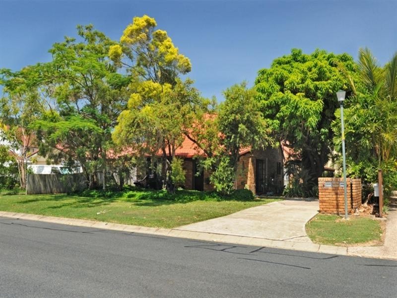 1 and 2/9 Maeva Street, Jubilee Pocket QLD 4802