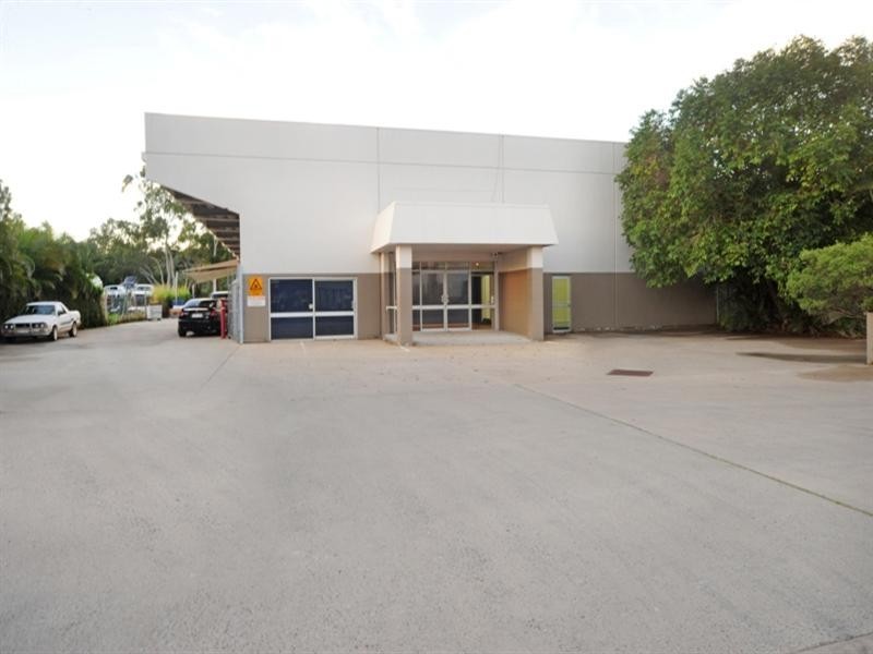 8 William Murray, Cannonvale QLD 4802