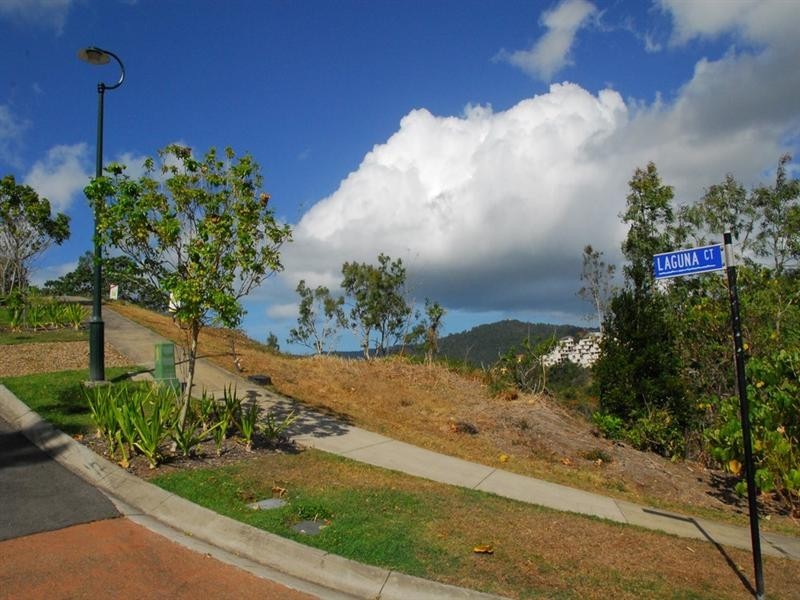 2 Laguna Court, Airlie Beach QLD 4802