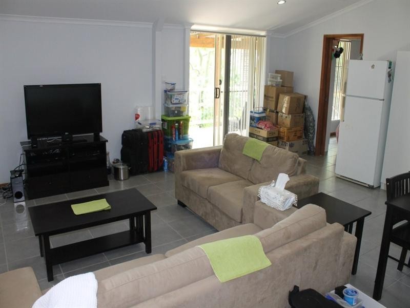 33 Manooka Drive, Cannonvale QLD 4802