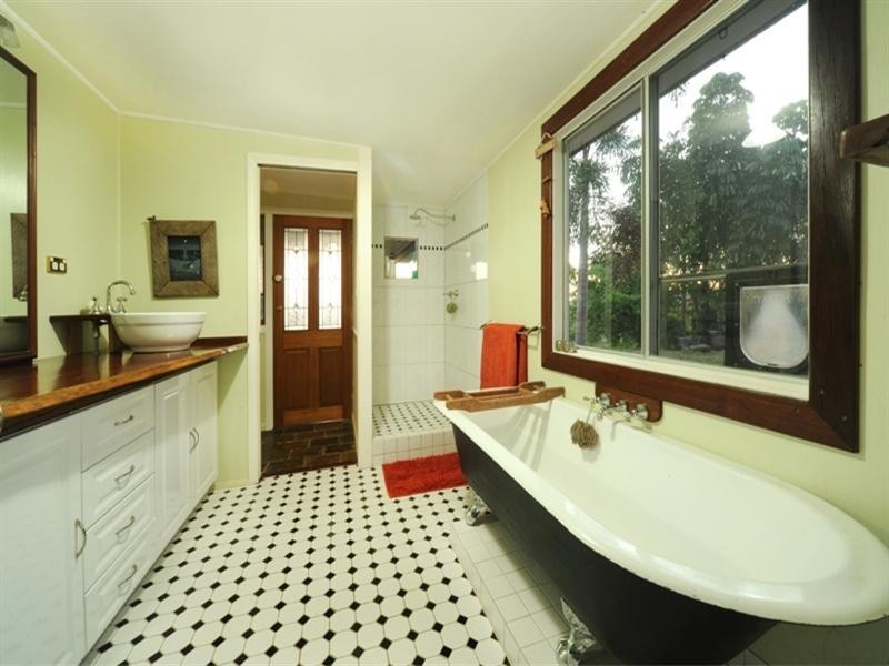 84 Tyree Road, Mount Julian QLD 4800