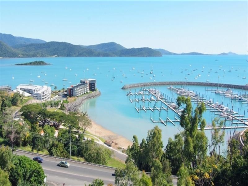 22a Kara Crescent, Airlie Beach QLD 4802