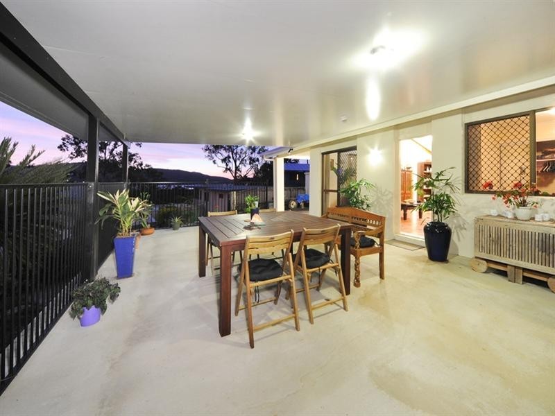 7 Adina Street, Cannonvale QLD 4802