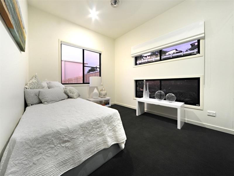 20 Whitehaven Crescent, Cannonvale QLD 4802