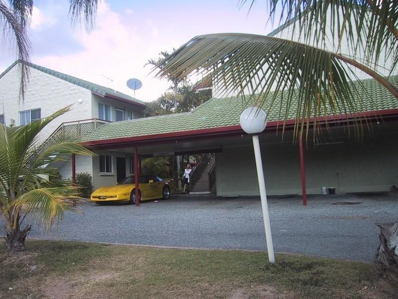 8/14 Island Drive, Cannonvale QLD 4802