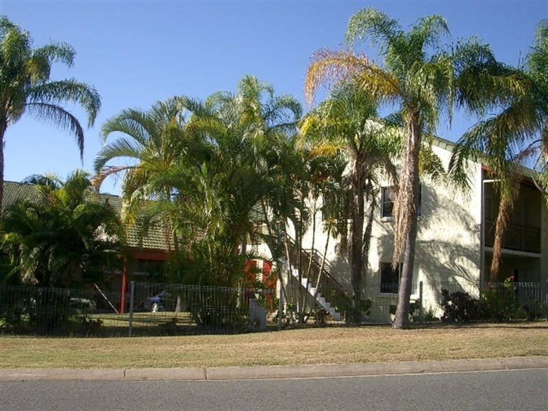 8/14 Island Drive, Cannonvale QLD 4802