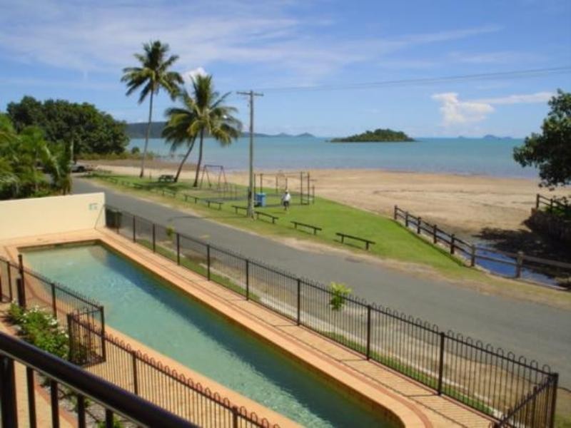 7/36 Coral Esplanade, Cannonvale QLD 4802