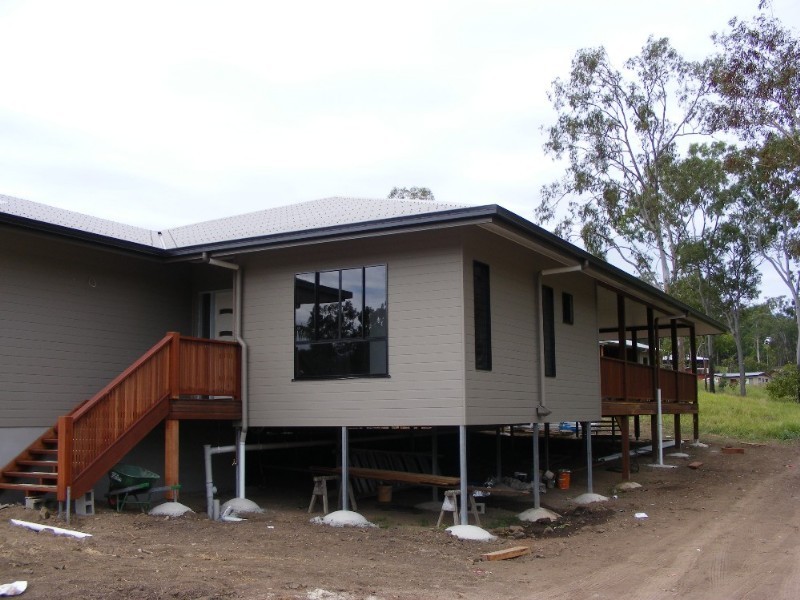 39 Valley Drive, Cannonvale QLD 4802