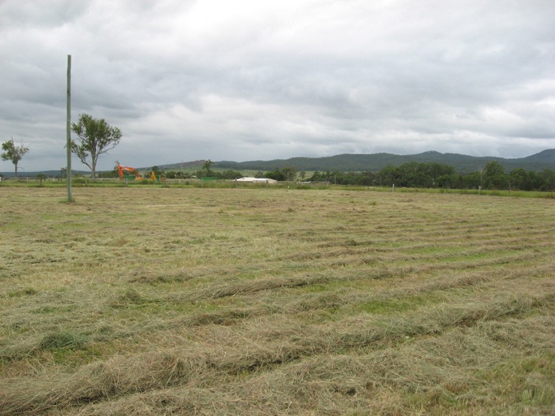 Peak Crossing QLD 4306