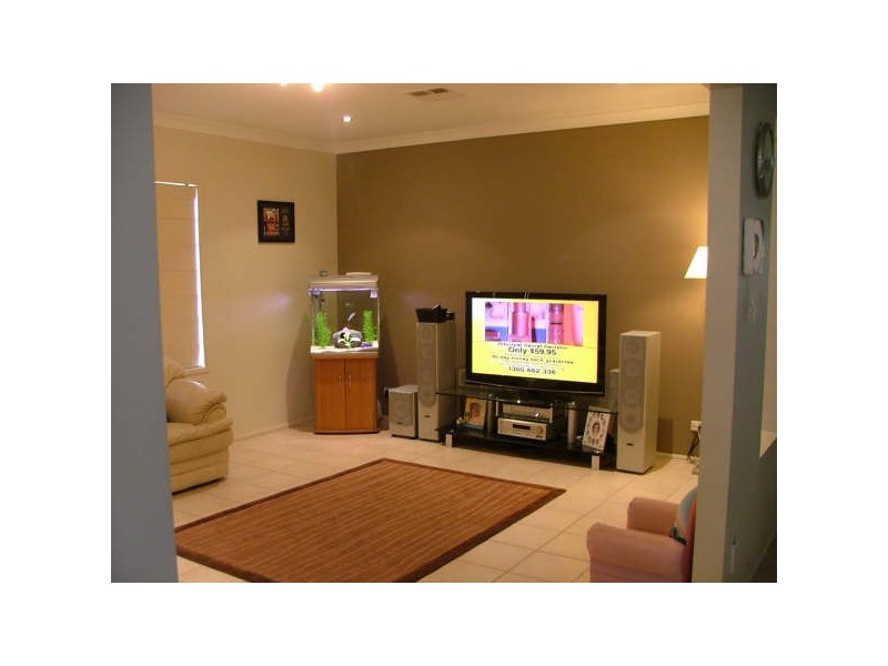 West Hoxton NSW 2171