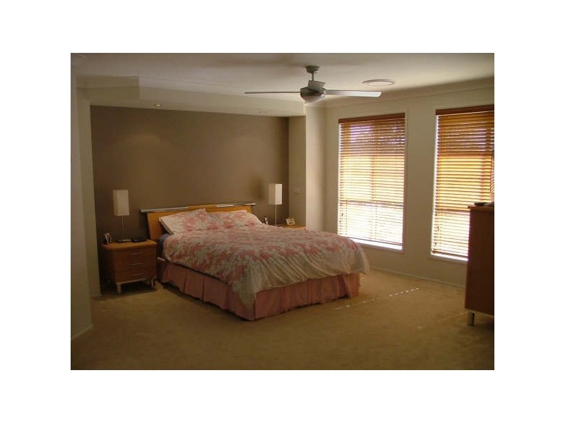 West Hoxton NSW 2171