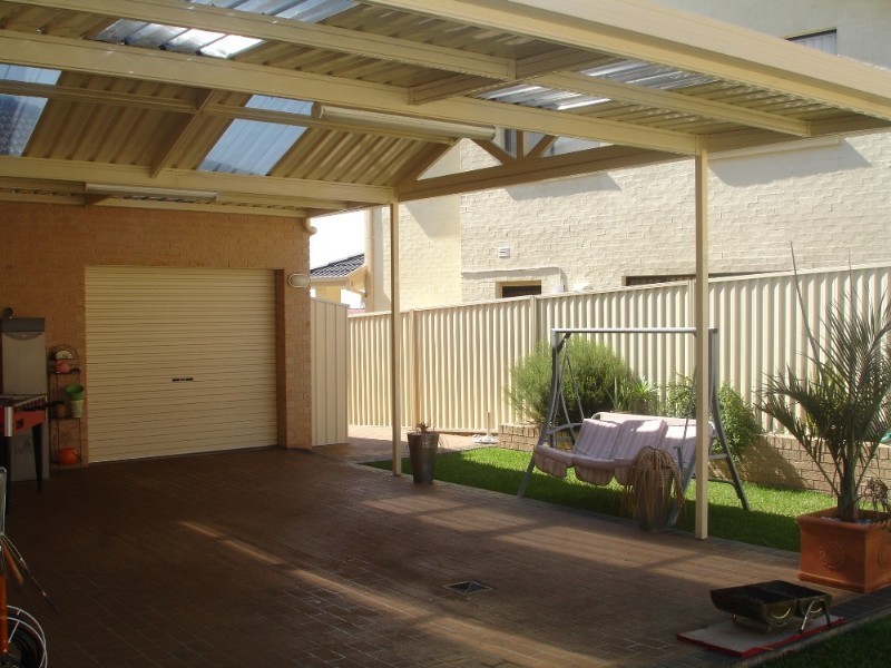 West Hoxton NSW 2171