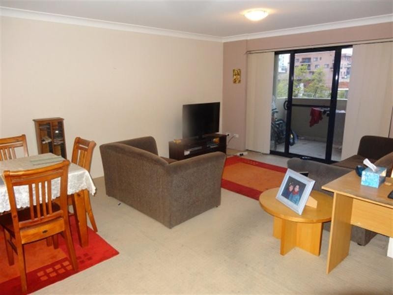 13/12-20 Lachlan Street, Liverpool NSW 2170