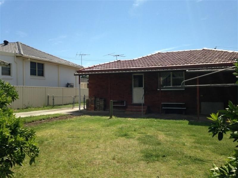 3 Parkside Place, Mount Pritchard NSW 2170
