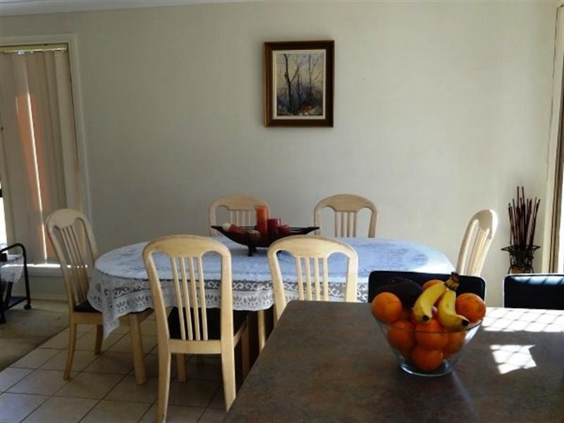 4 Dorre Place, Green Valley NSW 2168