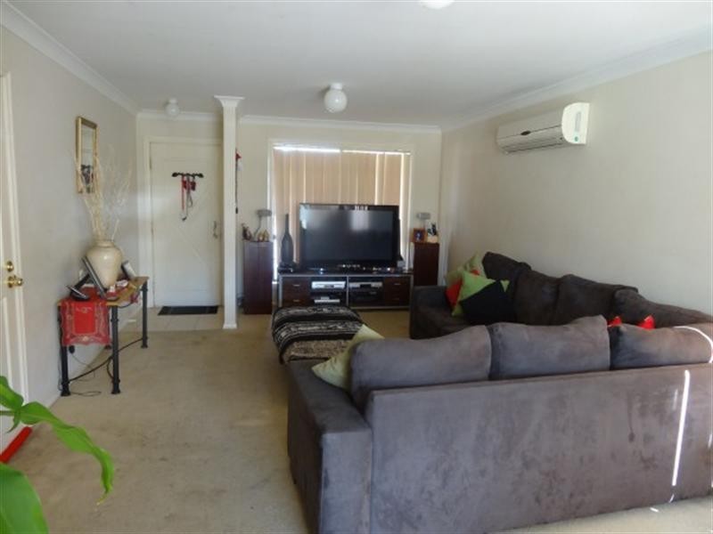 4 Dorre Place, Green Valley NSW 2168