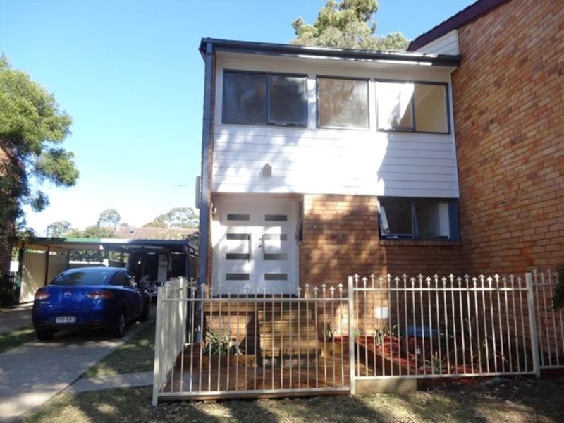 8/15 Stringybark Place, Bradbury NSW 2560