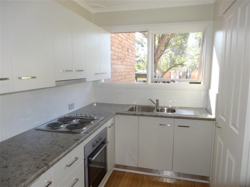 8/15 Stringybark Place, Bradbury NSW 2560