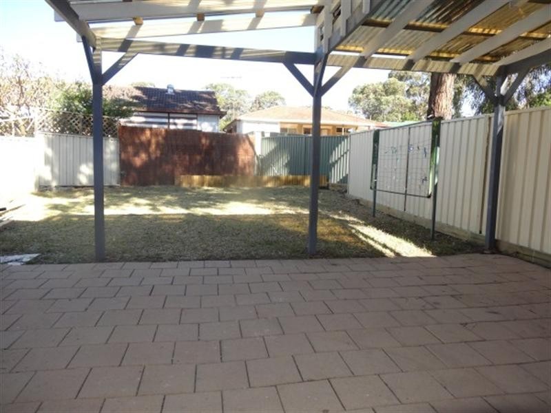 8/15 Stringybark Place, Bradbury NSW 2560