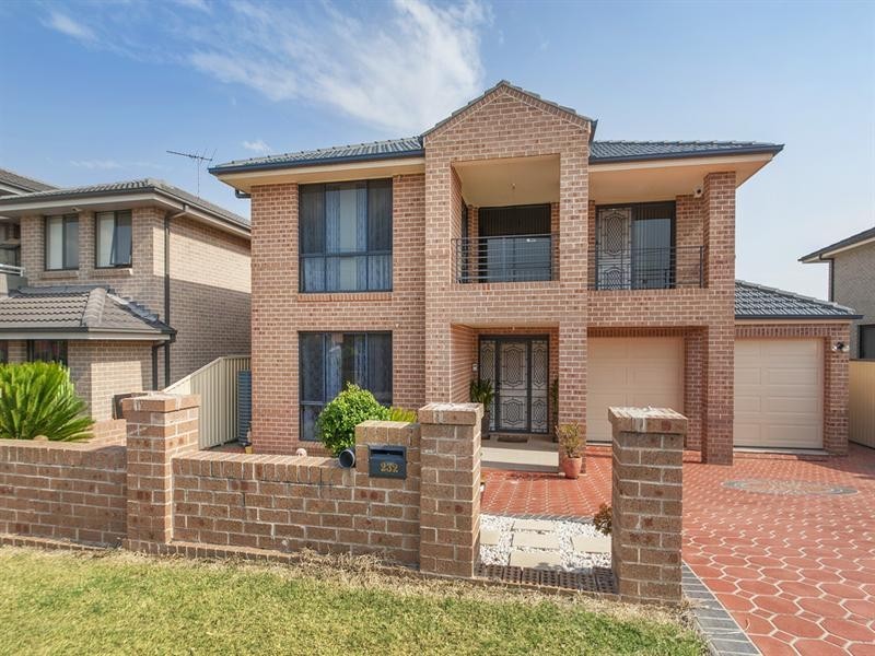 232 North Liverpool Road, Green Valley NSW 2168