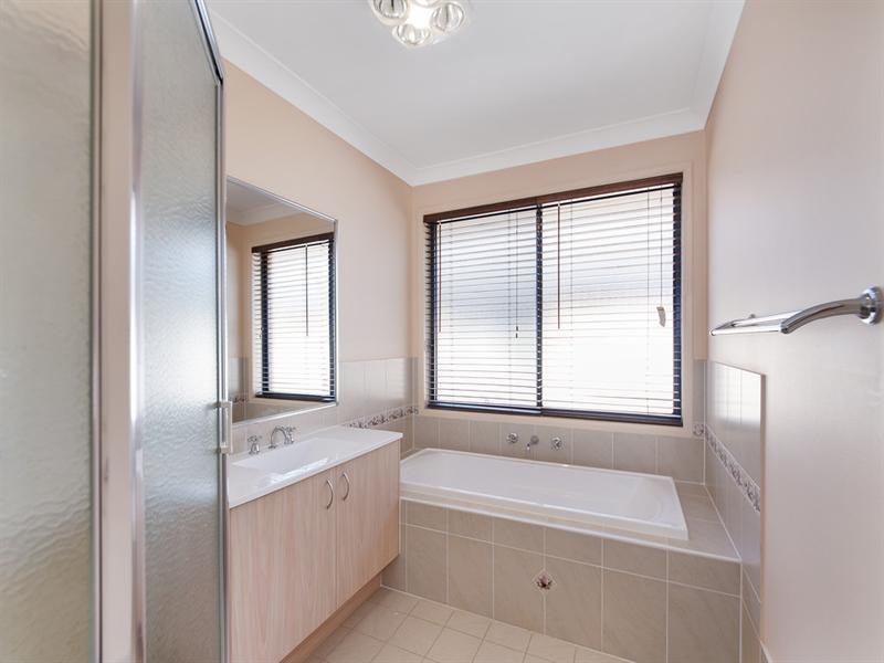 232 North Liverpool Road, Green Valley NSW 2168