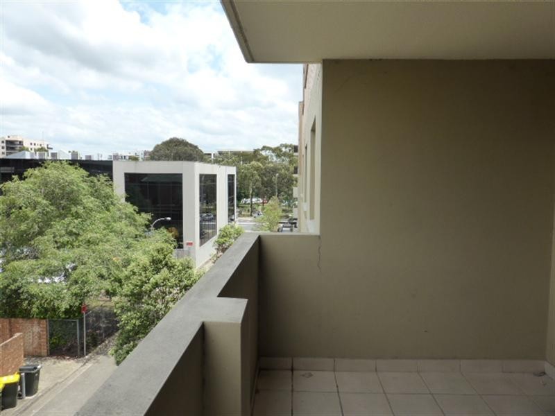 13/12-20 Lachlan Street, Liverpool NSW 2170