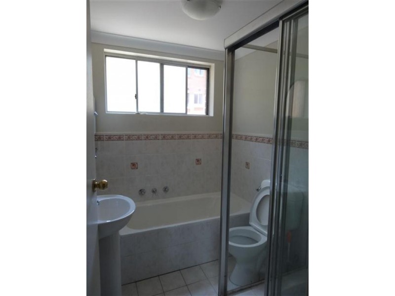 4/68 Bigge Street, Liverpool NSW 2170
