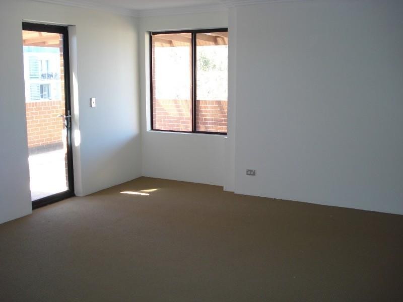 30/9-11 Bathurst Street, Liverpool NSW 2170