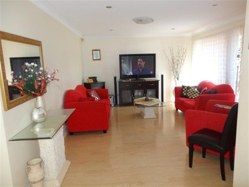 14 Collarenbri Road, Hinchinbrook NSW 2168