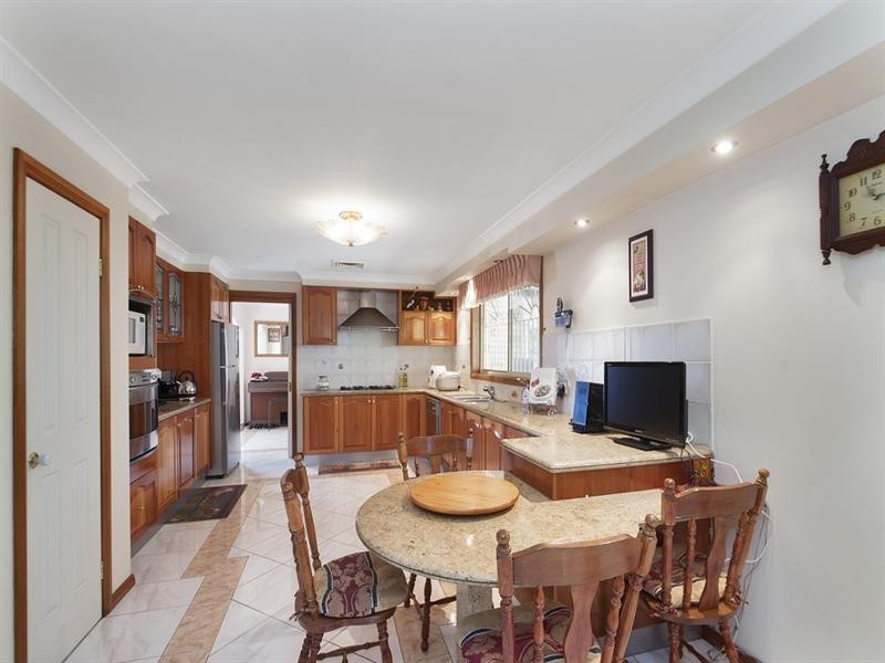 Chipping Norton NSW 2170