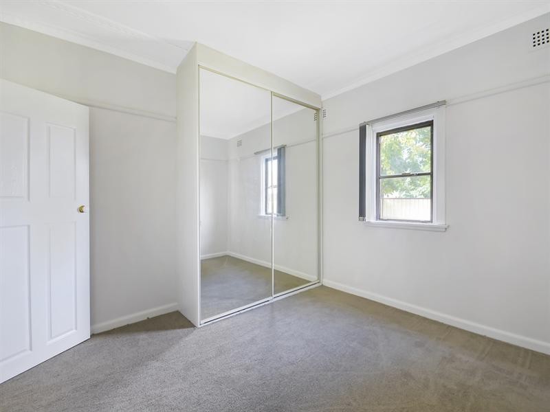 43 Swain Street, Moorebank NSW 2170