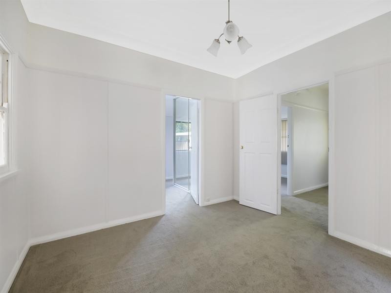 43 Swain Street, Moorebank NSW 2170